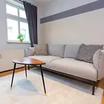 Fullhouse - Halle - Ku15 Apartmán *