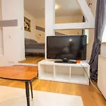 Fullhouse - Halle - Ku15 Apartmán