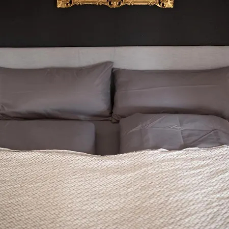 Fullhouse - Halle - Ku15 * Halle (Saale)