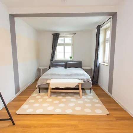 Fullhouse - Halle - Ku15 Apartmán *