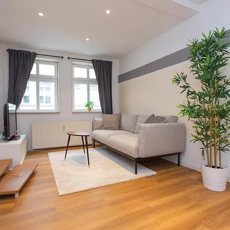 Fullhouse - Halle - Ku15