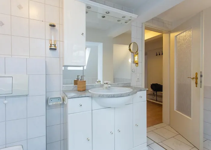 Fullhouse - Halle - Ku15 * Halle (Saale)