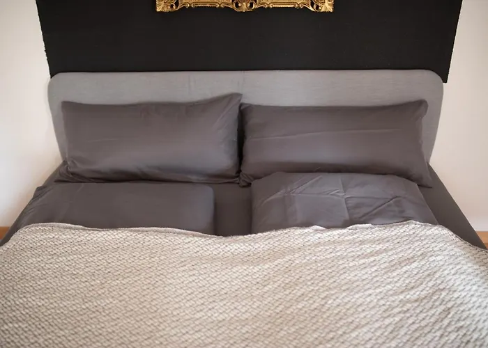 Fullhouse - Halle - Ku15 * Halle (Saale)