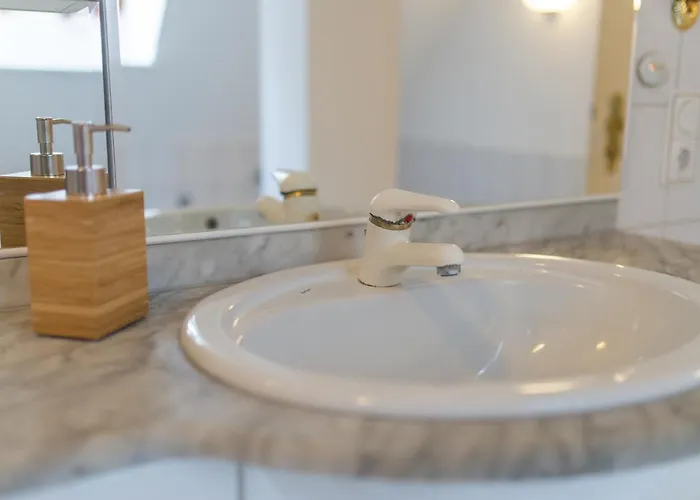 Apartamento Fullhouse - Halle - Ku15 *