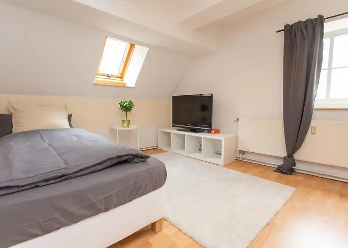 Apartamento Fullhouse - Halle - Ku15 *