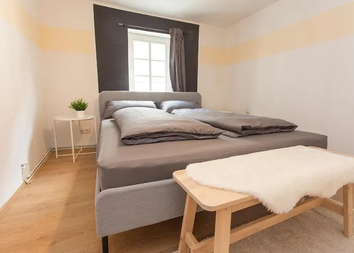 Fullhouse - Halle - Ku15 *