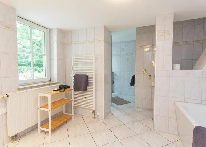 Fullhouse - Halle - Ku15 Halle (Saale)