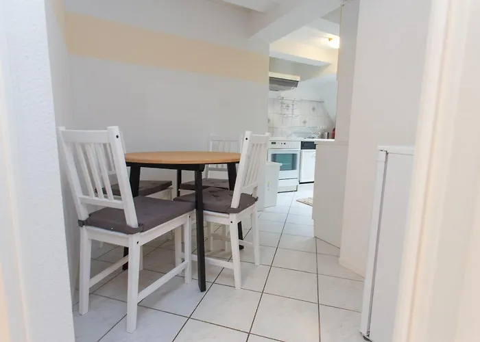 Fullhouse - Halle - Ku15 *