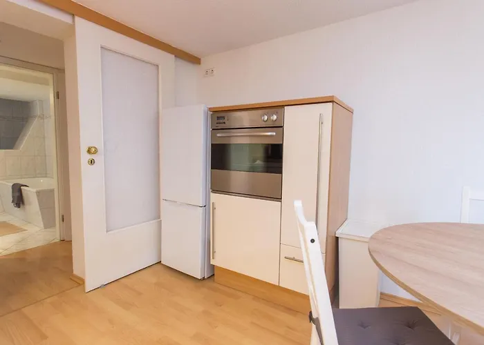 Fullhouse - Halle - Ku15